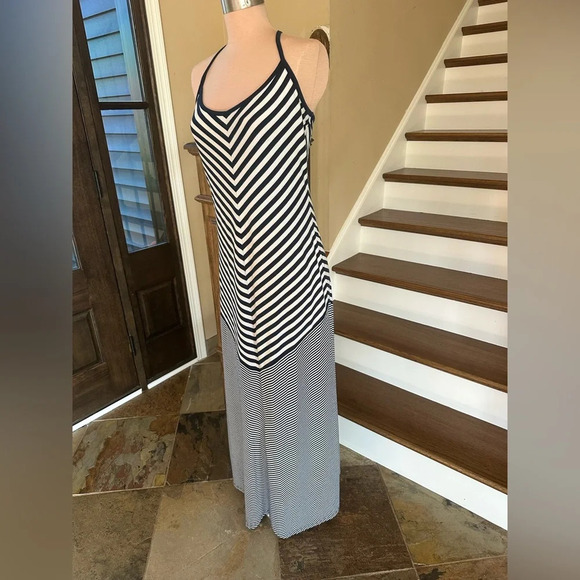 Derek Heart Navy White Striped Chevron Racerback Maxi Dress Size Large - Picture 4 of 6